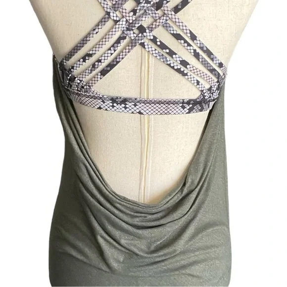 LULULEMON-WILD TANK-SIZE 6 - Picture 10 of 16